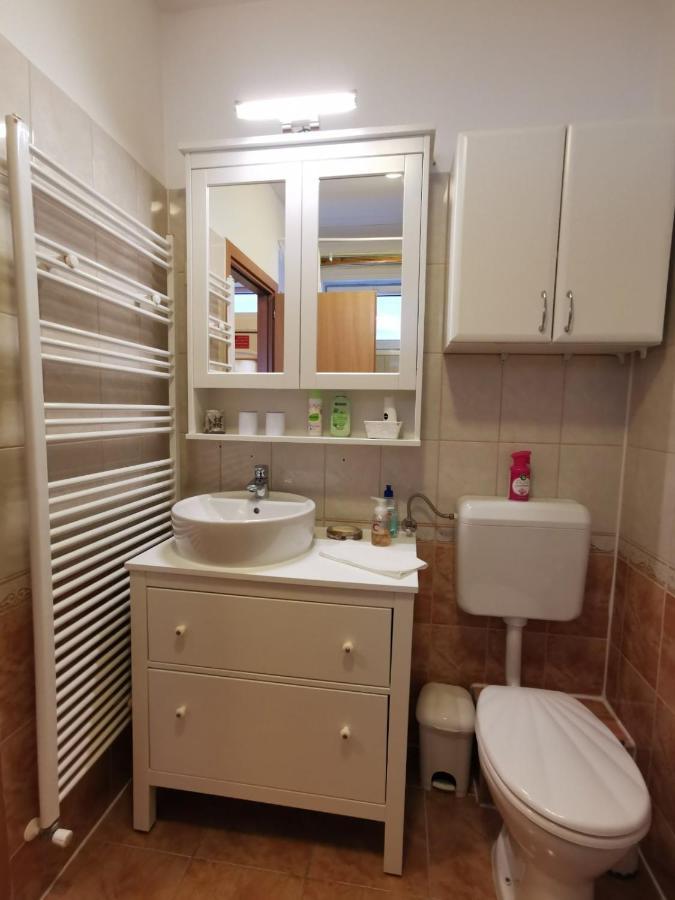 Dia Apartman Miskolc Buitenkant foto