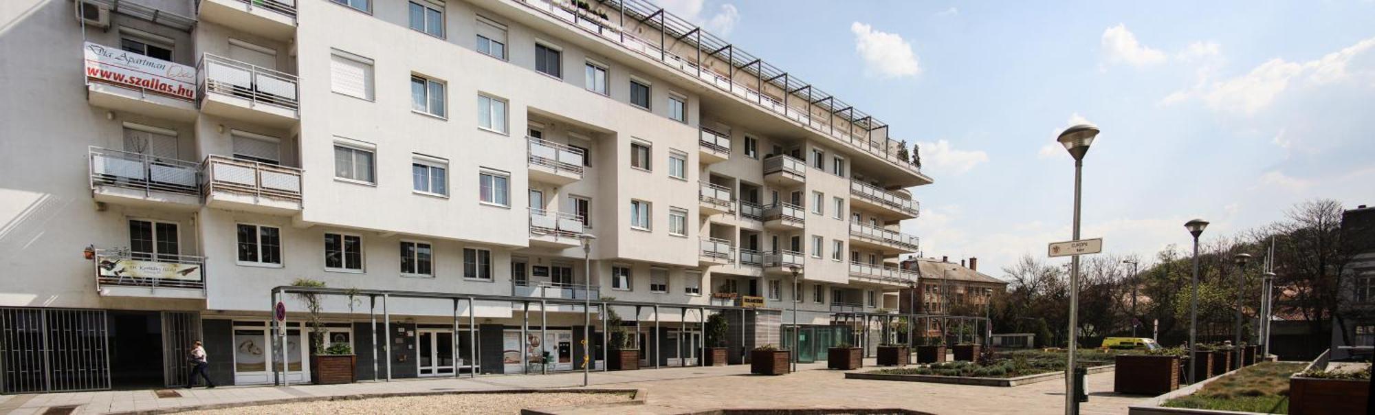 Dia Apartman Miskolc Buitenkant foto