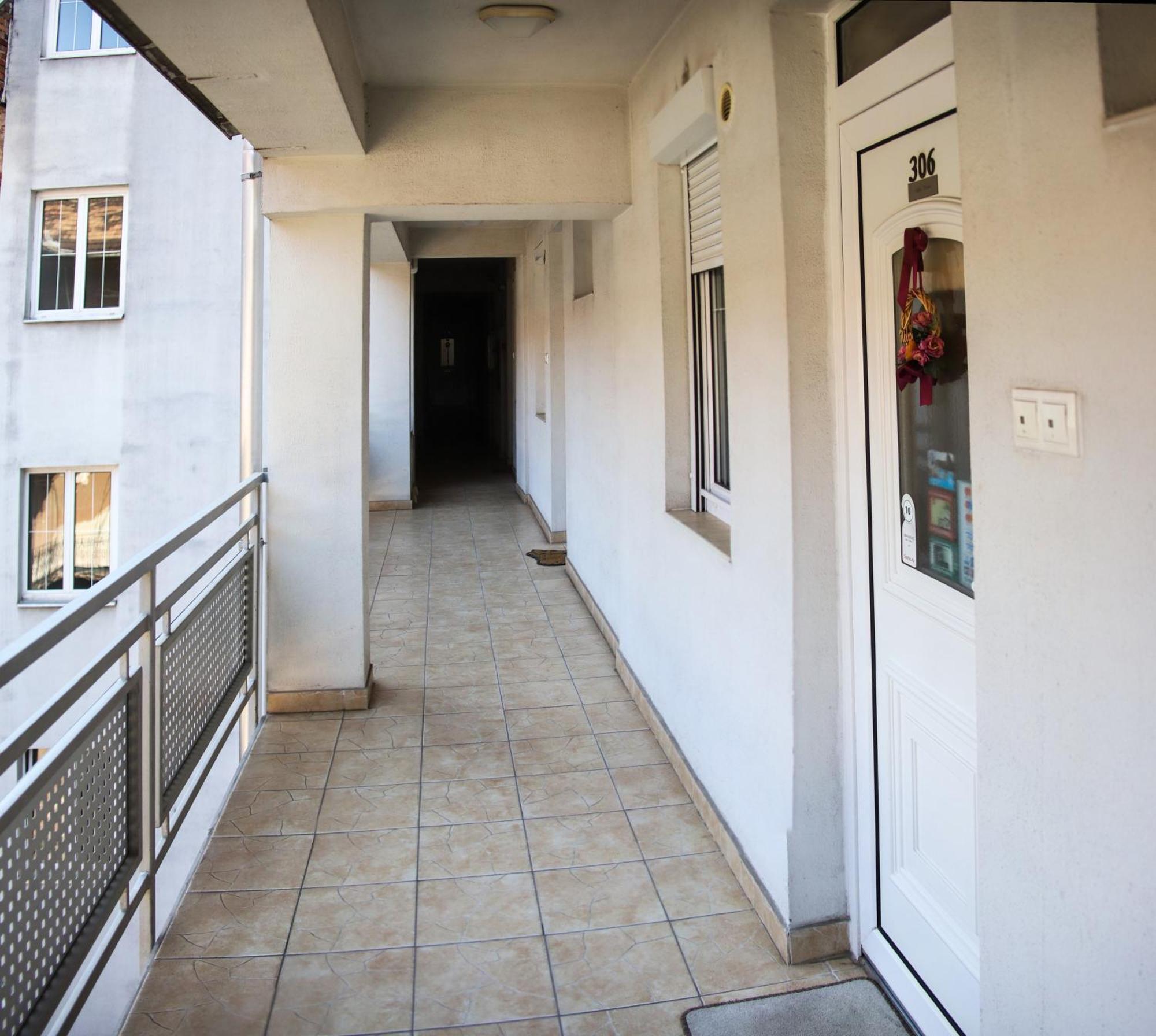 Dia Apartman Miskolc Buitenkant foto