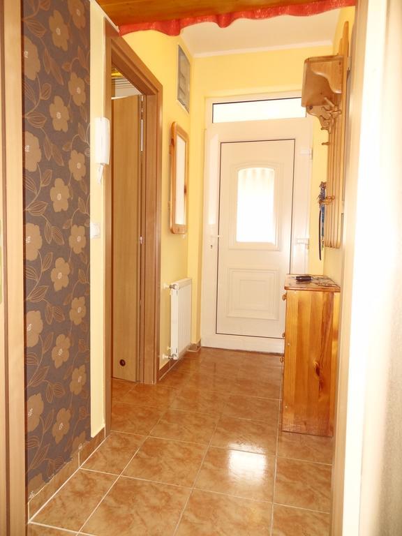 Dia Apartman Miskolc Buitenkant foto